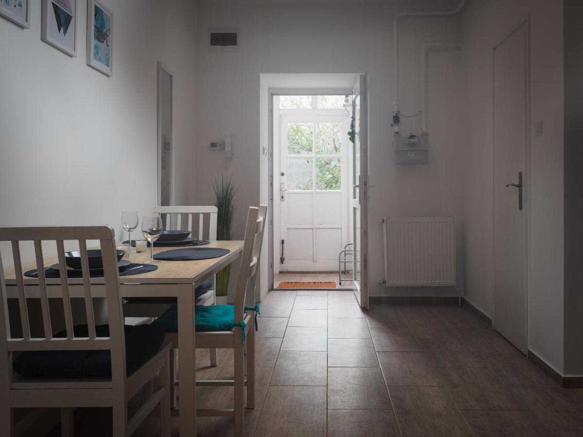 A Charming Little Flat Just Above Szechenyi Square Διαμέρισμα Πετς Εξωτερικό φωτογραφία